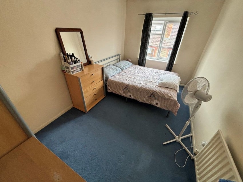 Flat George Road in Guildford