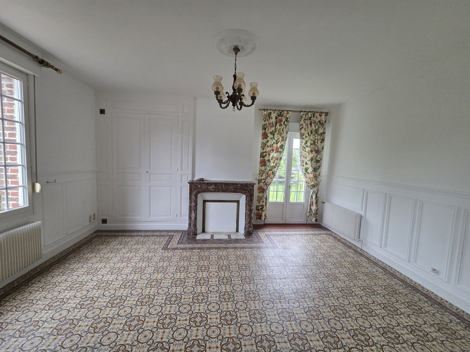 House Rue Saint-Jean in Gournay-en-Bray