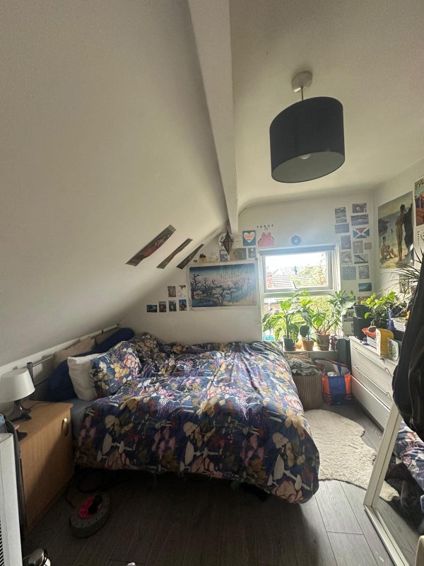 Room Talbot Road in Manchester