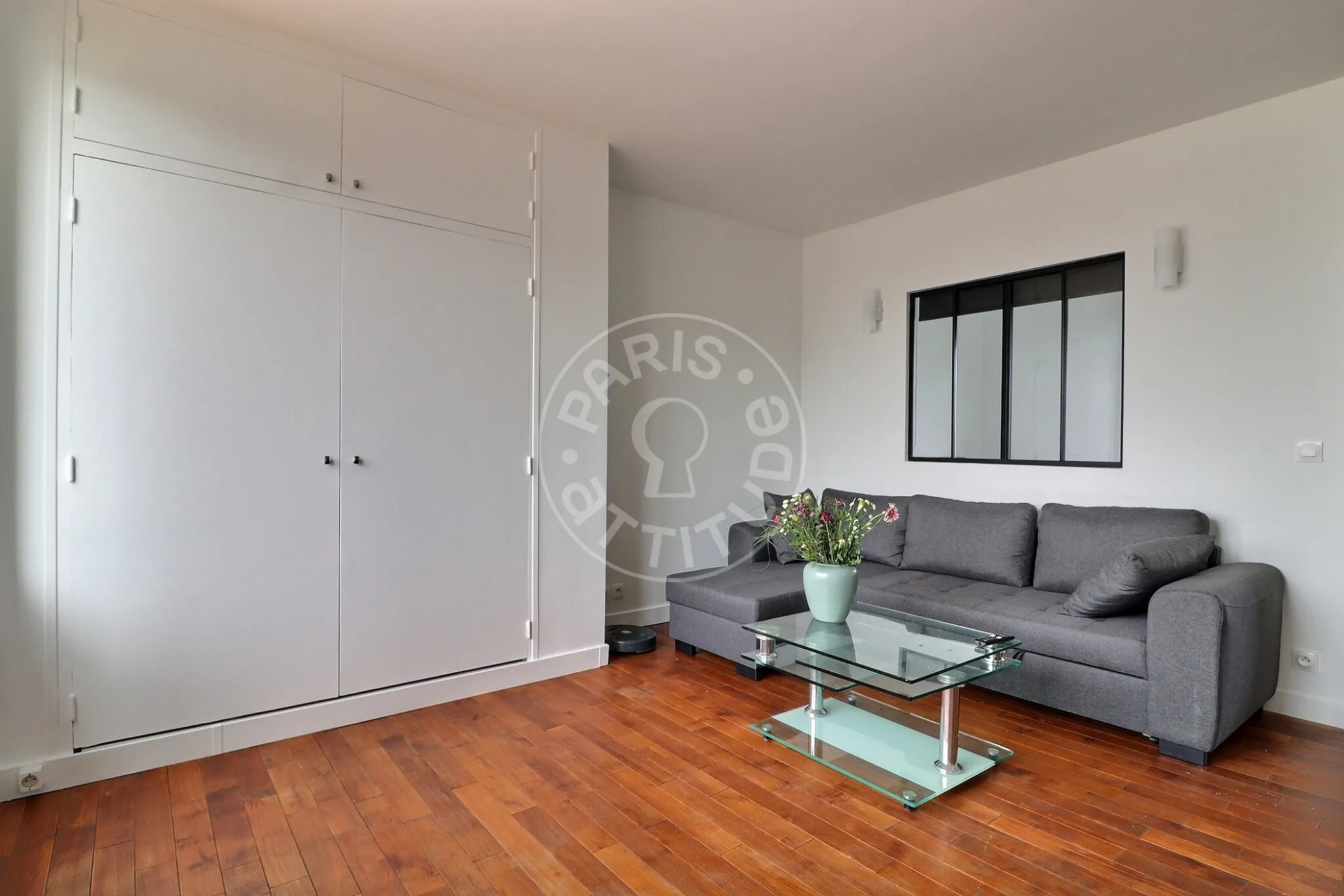 Appartement Rue Sainte-Félicité à Paris