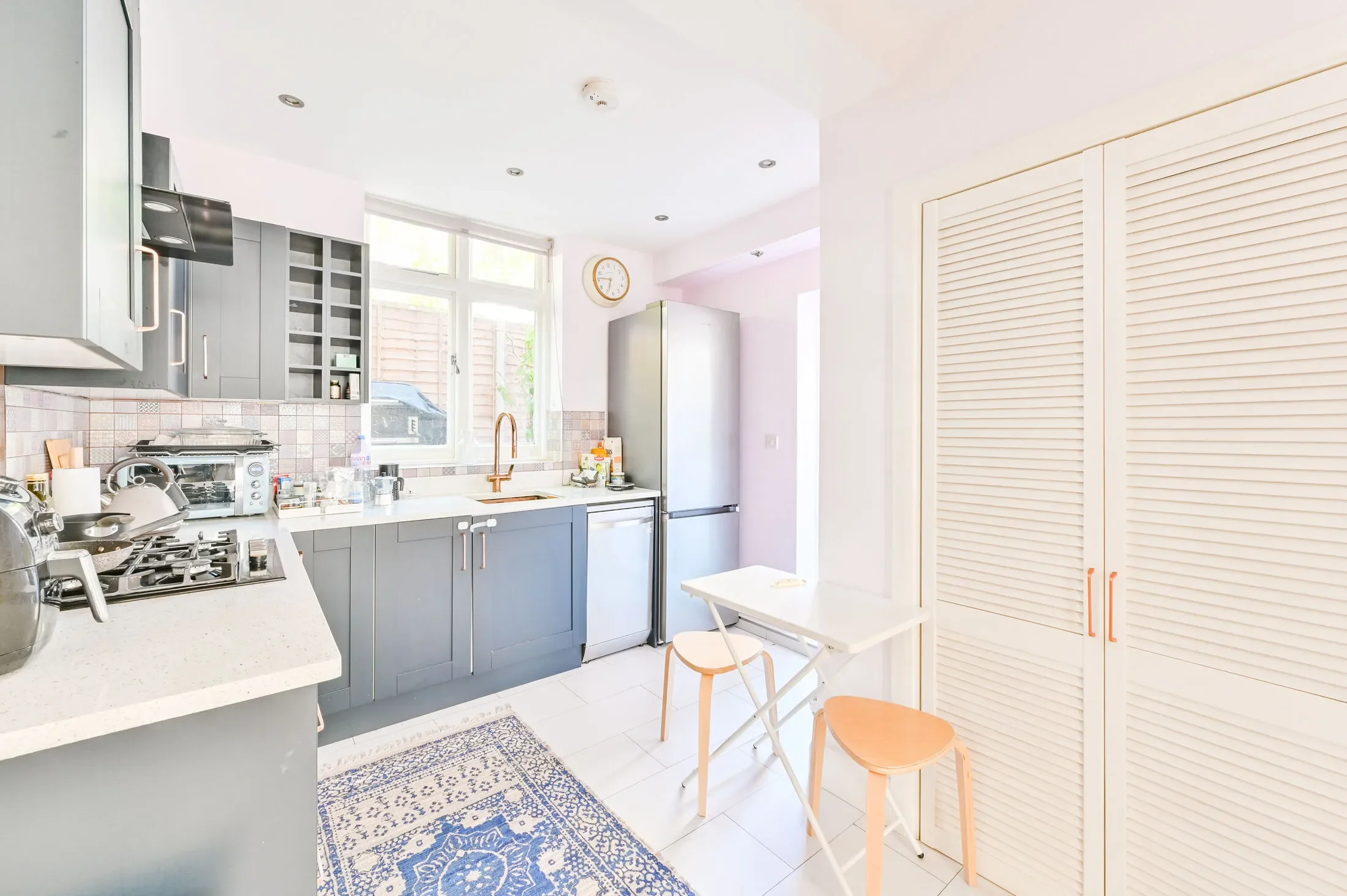 Flat Elgin Avenue in City of Westminster