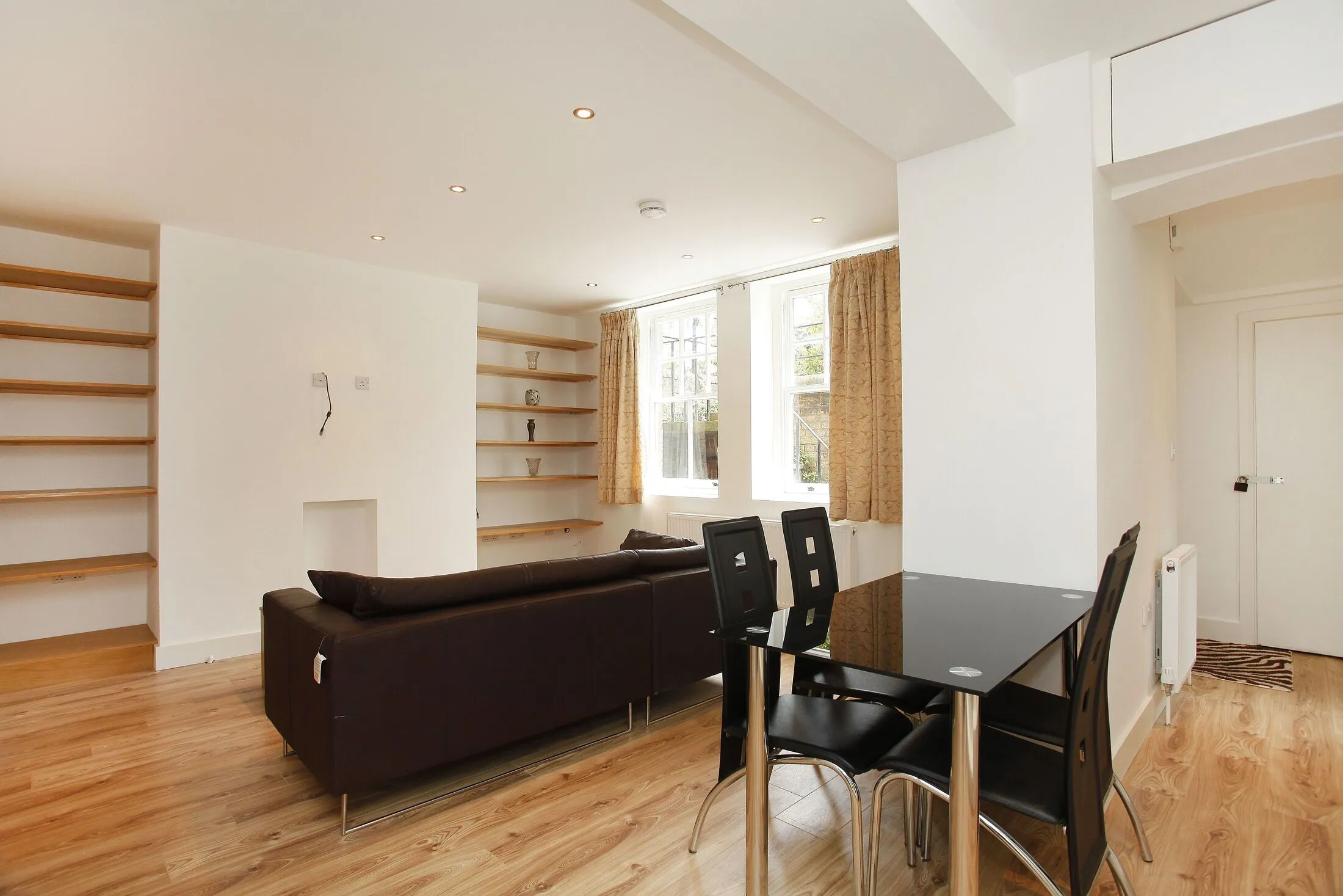 Flat Elgin Avenue in City of Westminster