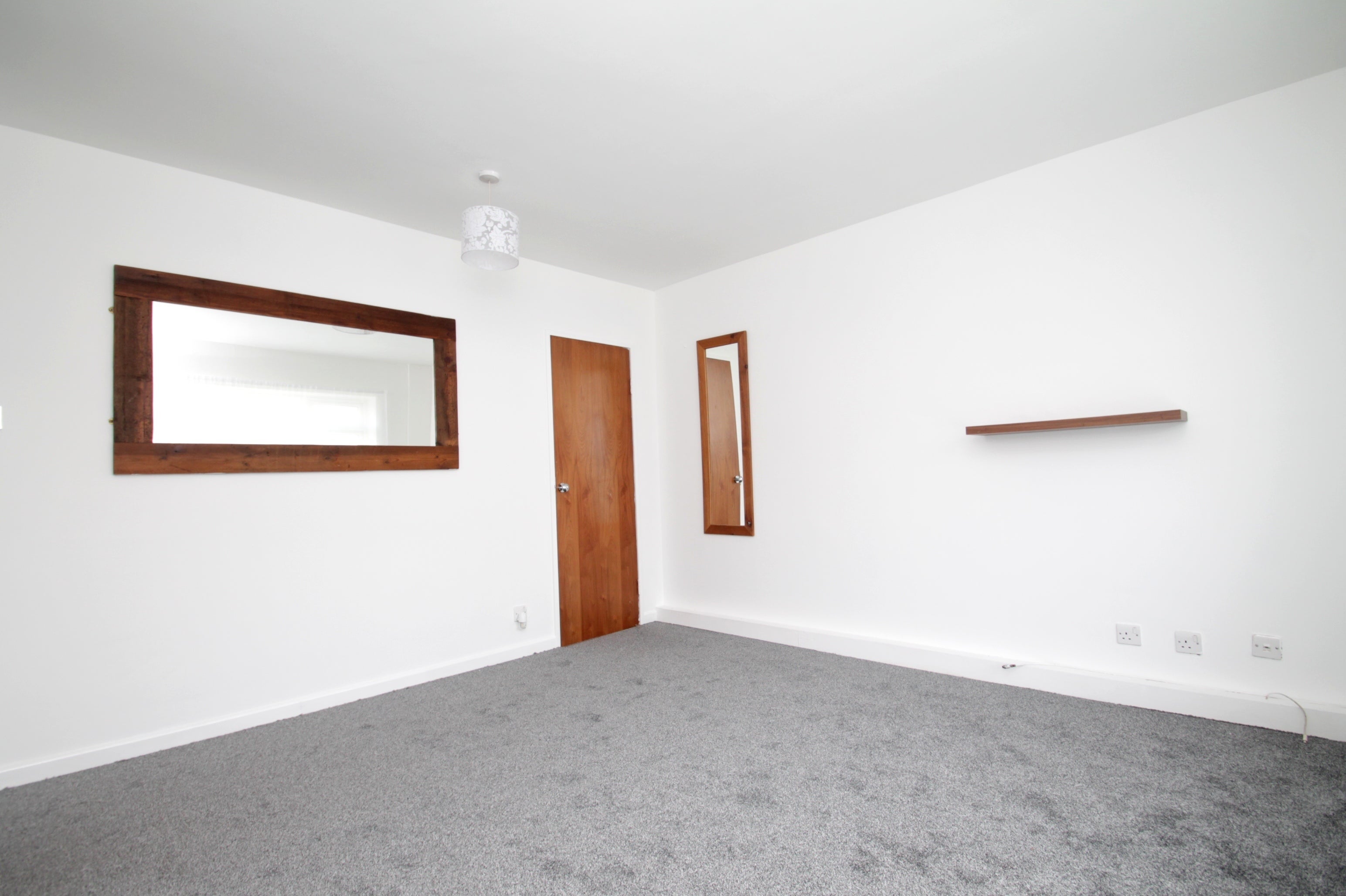 Flat Abbey Park in Greater London