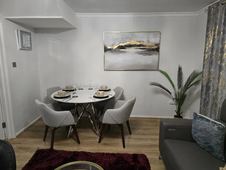 Flat Victor Approach in Greater London