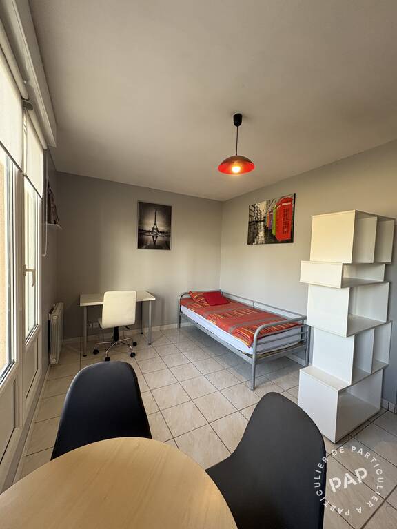 Flat Rue Jean Hoët in Mantes-la-Jolie