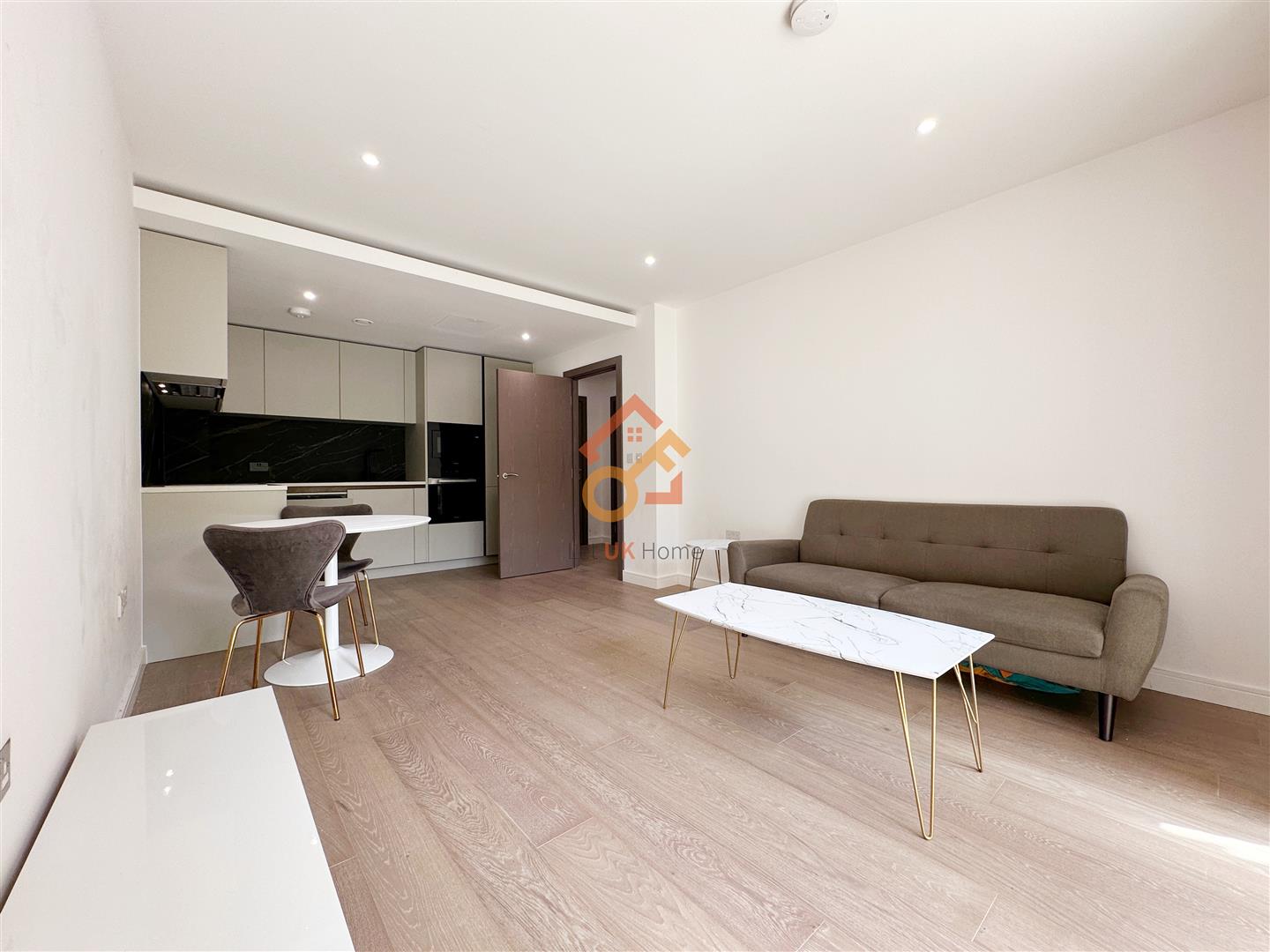 Flat Parrs Close in London