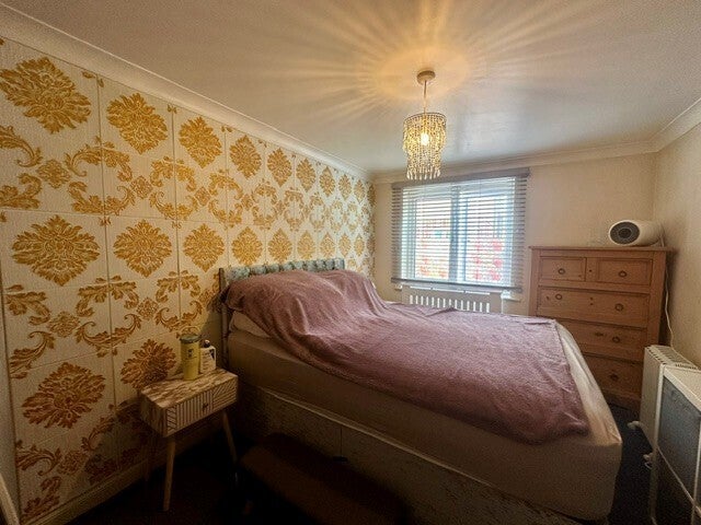 Flat Coxford Road in Southampton