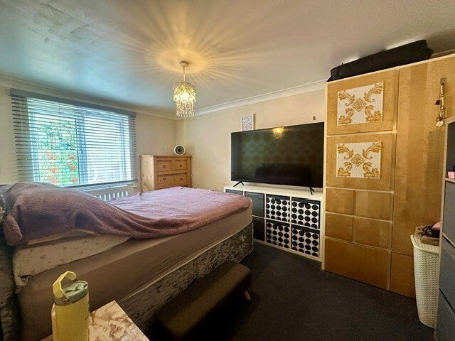 Flat Coxford Road in Southampton