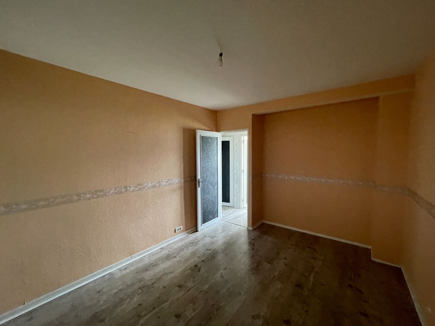 Flat Rue de la Justice in Chauny
