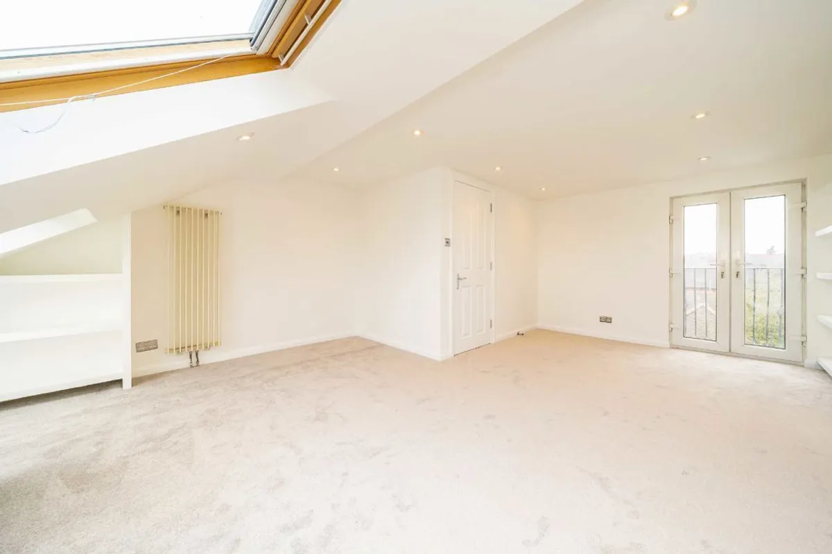 House Ormeley Road in Greater London