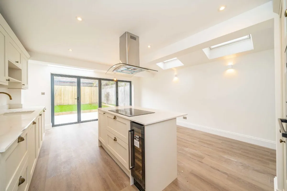 House Ormeley Road in Greater London