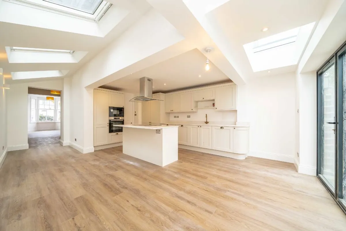House Ormeley Road in Greater London