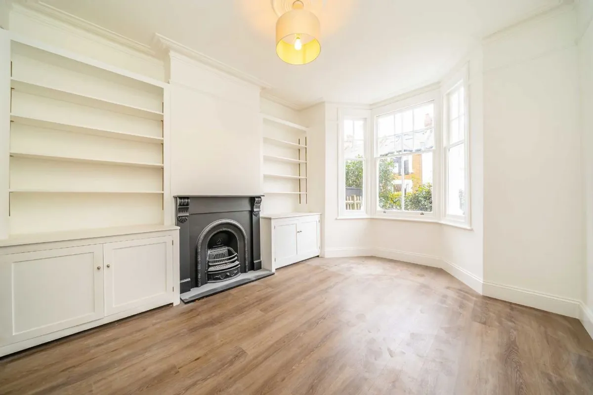 House Ormeley Road in Greater London