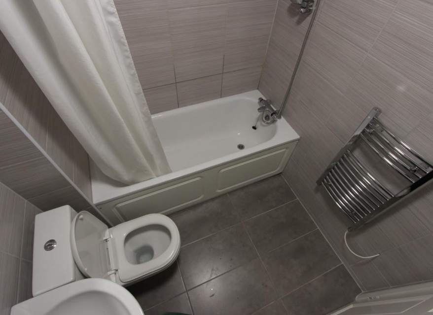 Flat Friern Park in Greater London