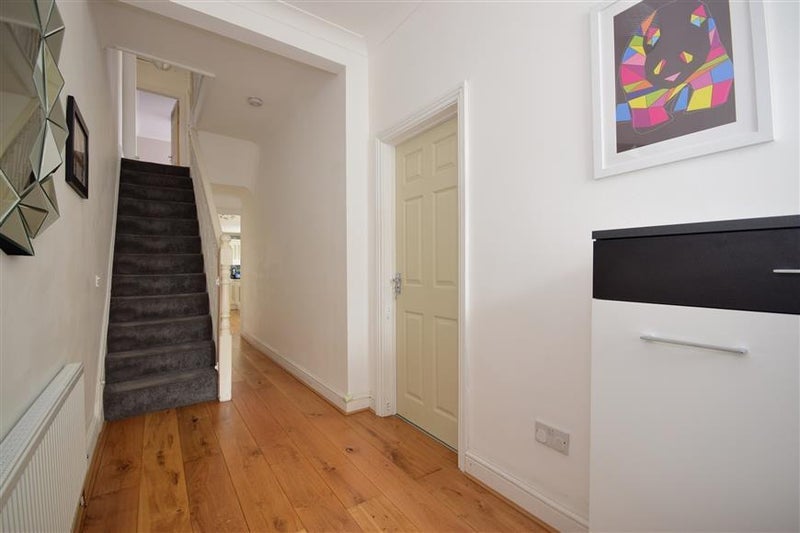 Room Strone Road in Greater London