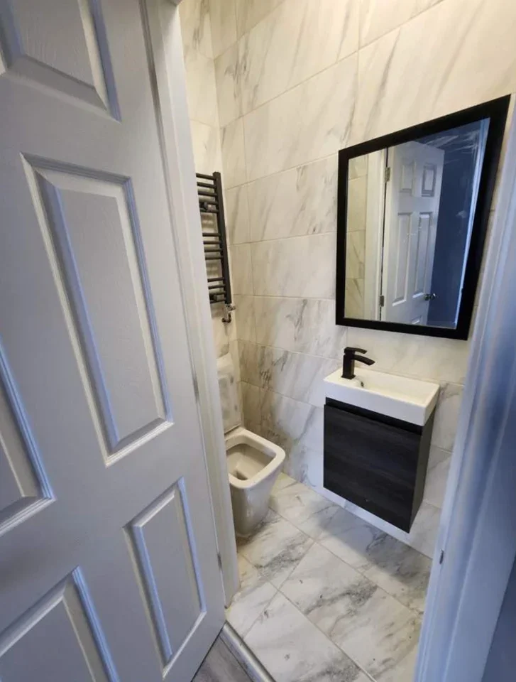 Room Brownhill Road in Greater London
