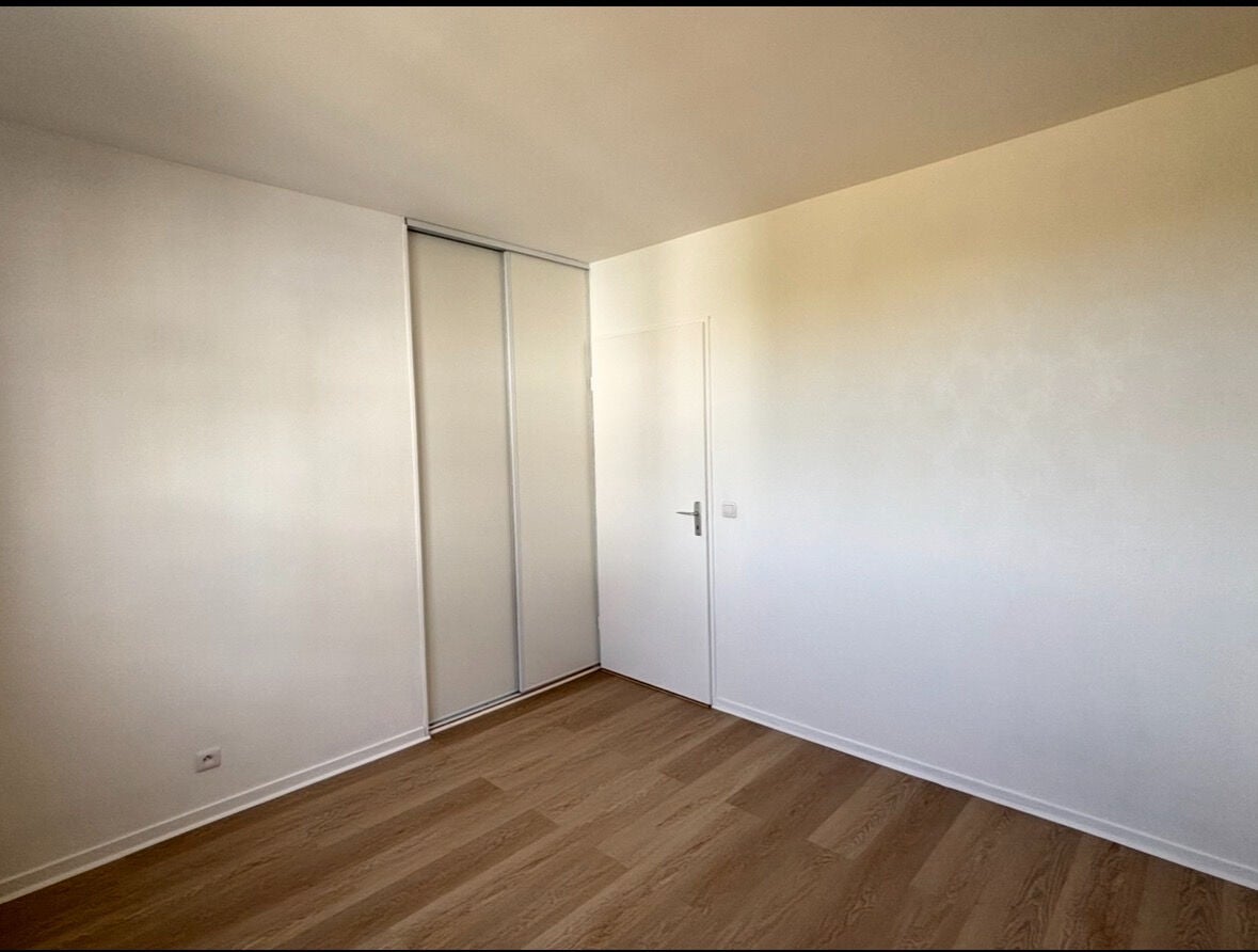Appartement Place des Colonnes Hubert Renaud à Cergy