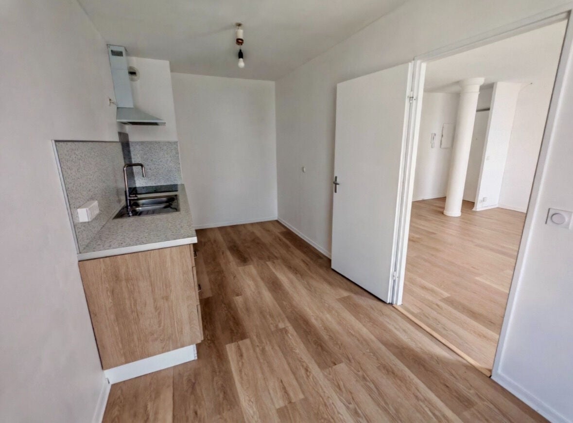 Appartement Place des Colonnes Hubert Renaud à Cergy