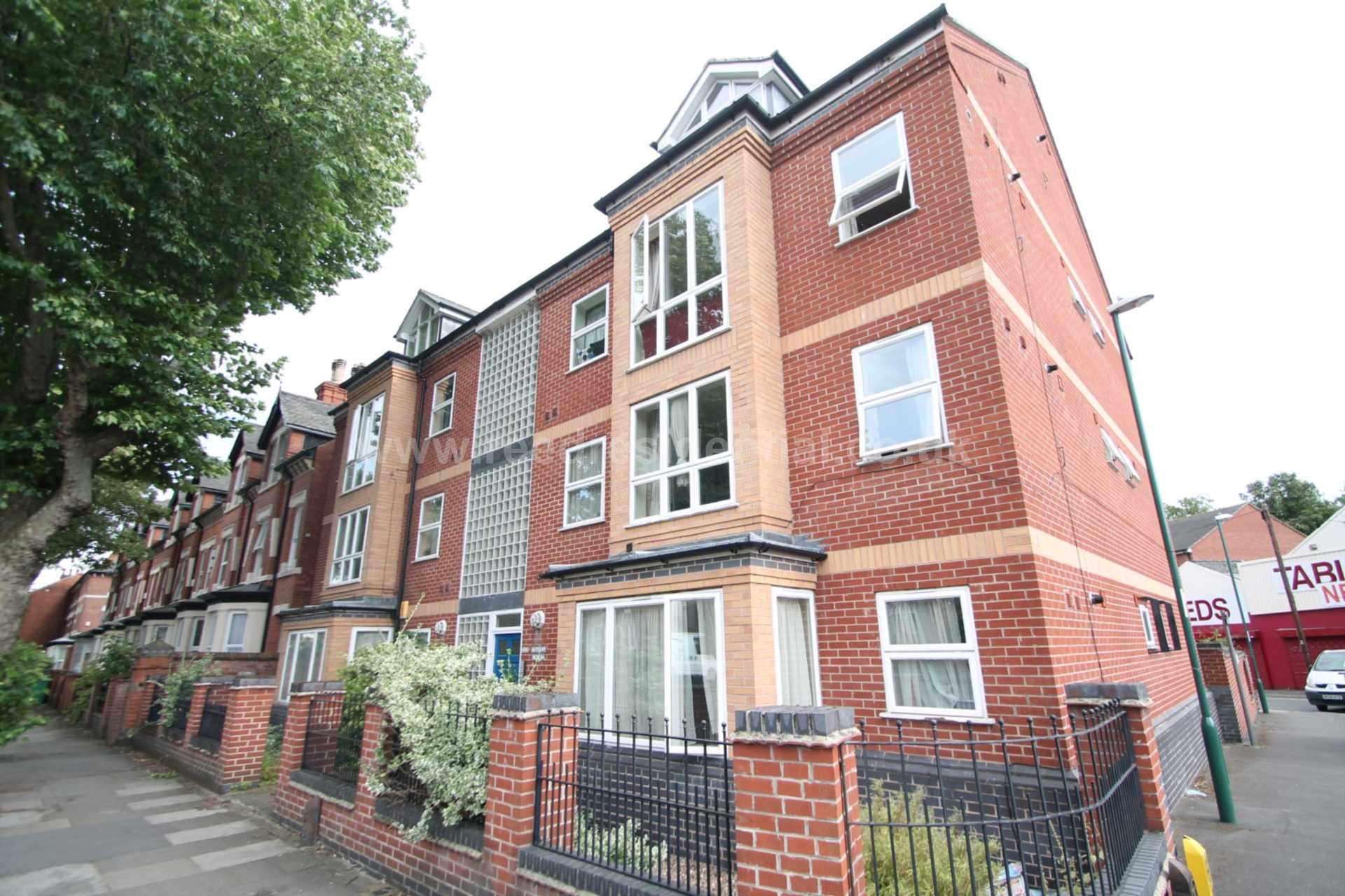 Flat Castle Boulevard in Nottingham