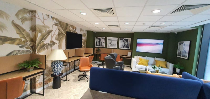 Room Mahindra Way in Greater London