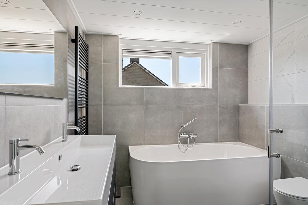 Tussenwoning te koop: de Swurden 34, Heerenveen