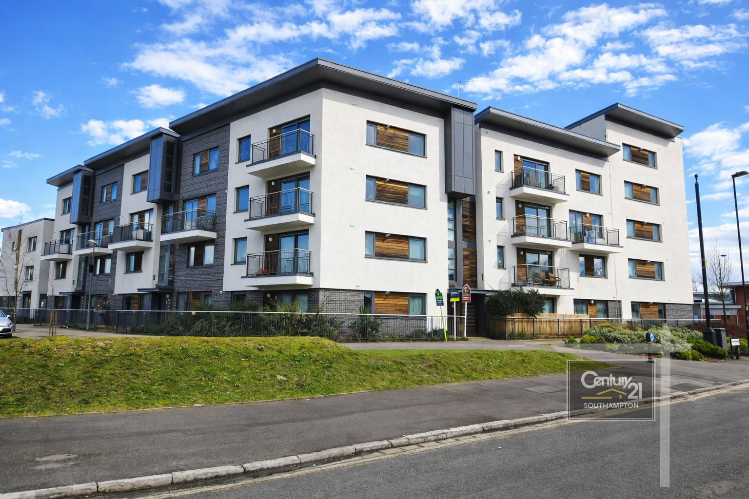 Flat Chantry Road in Southampton