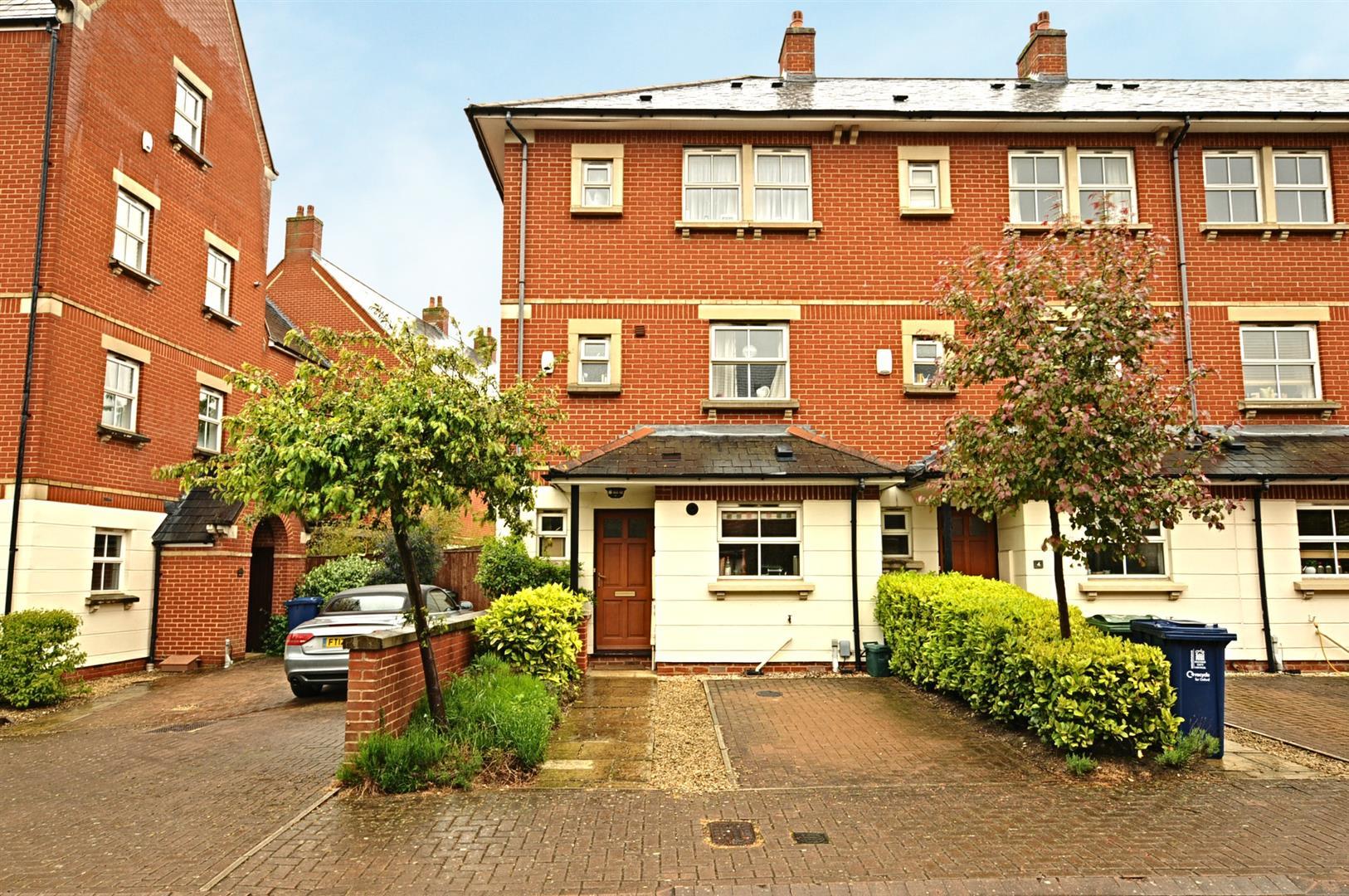 House Rickyard Close in Oxford