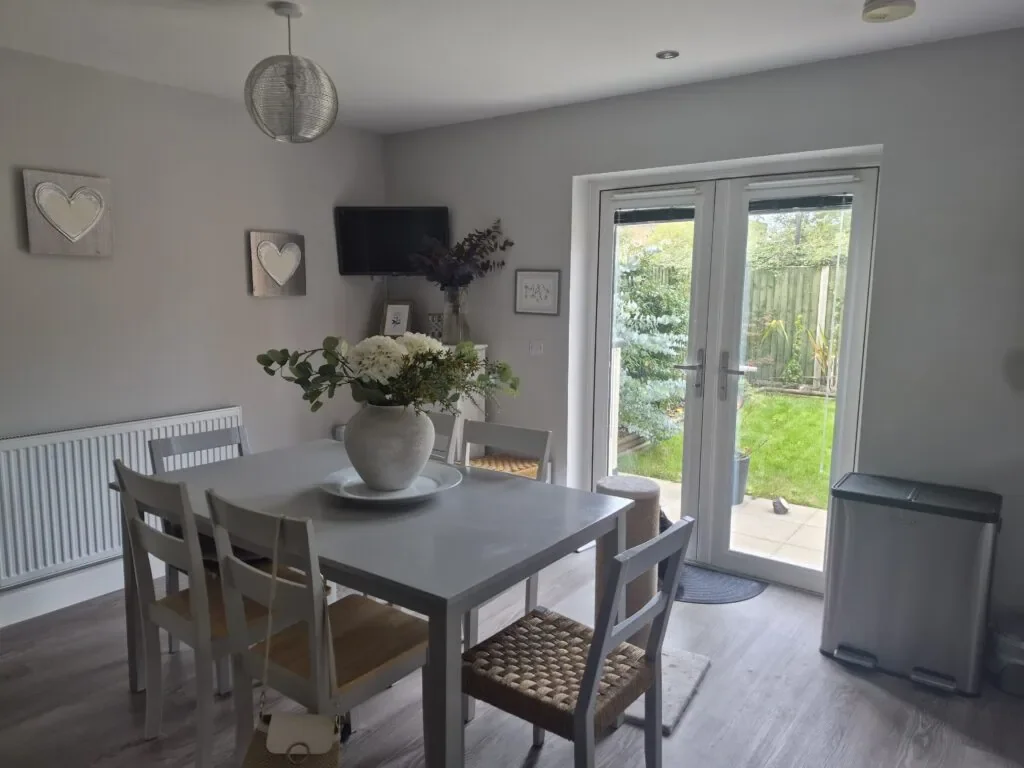 House De Havilland Gardens in Huntingdonshire