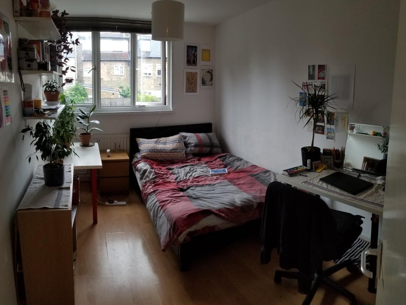 Room Carlton Grove in Greater London