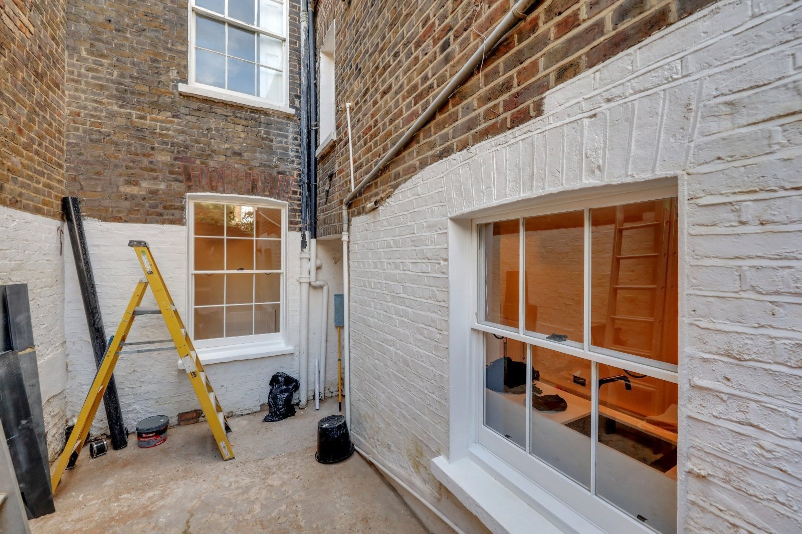 Flat Mornington Terrace in Greater London