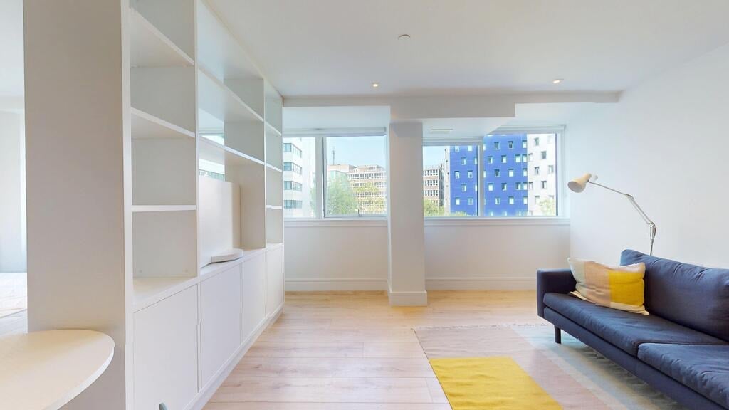 Flat Humphry Repton Lane in Greater London