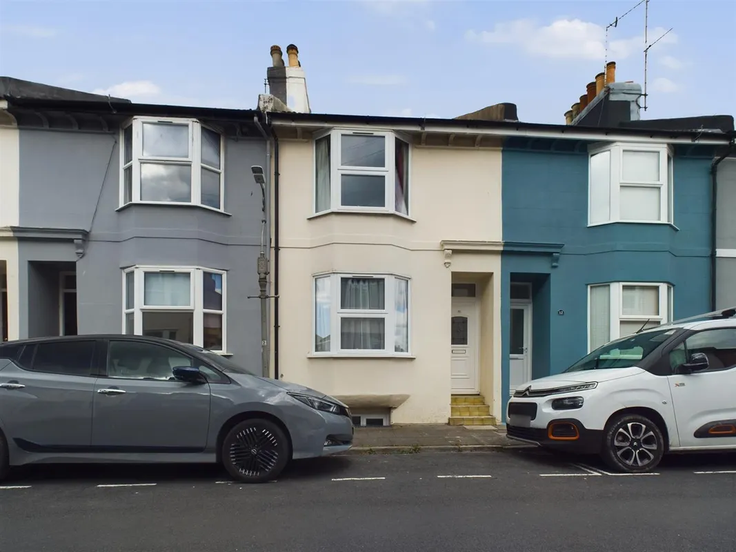 Flat Park Crescent Road in Brighton