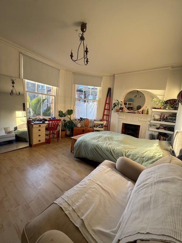Room Clapton Passage in Greater London