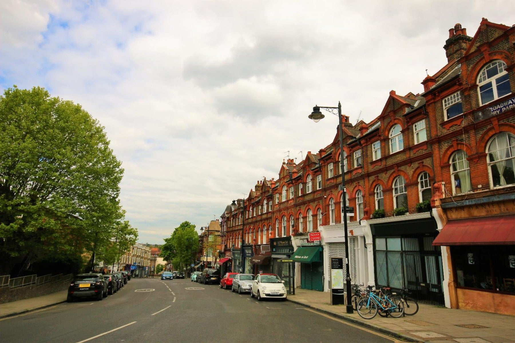 Flat Highbury Park in Greater London