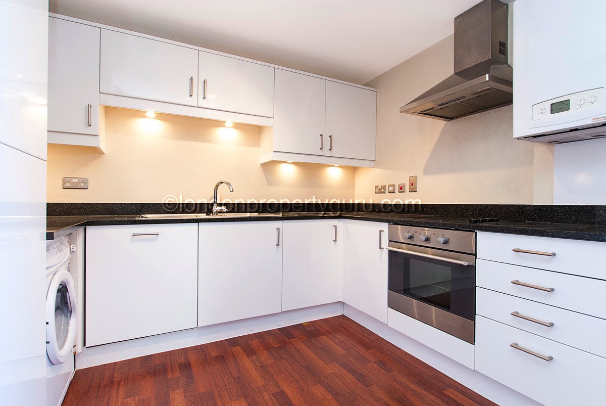House Elm Grove in Greater London