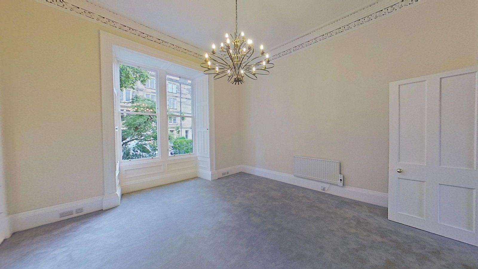Flat Merchiston Crescent in City of Edinburgh