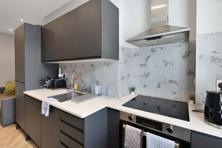 Flat Pitt Street in City of Edinburgh