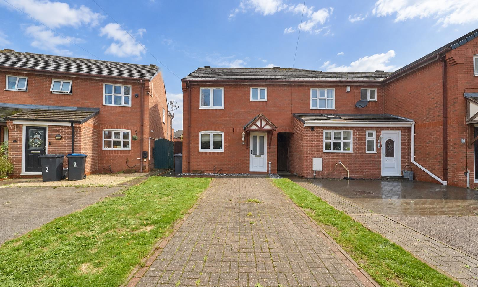 House St Paul's Gardens in Hinckley and Bosworth
