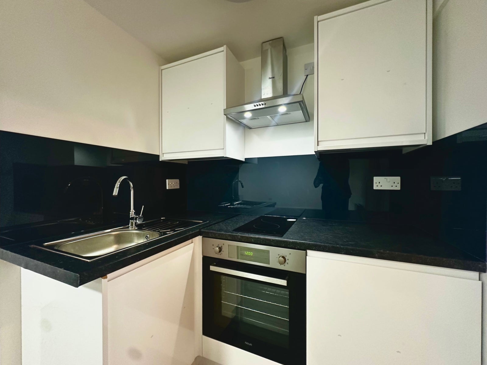 Flat Tamworth Lane in London