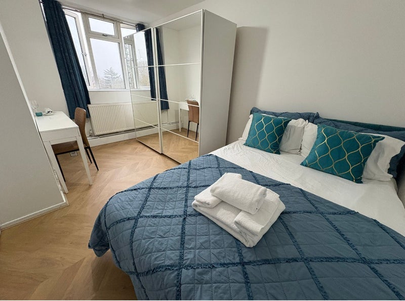 Room Rowstock Gardens in Greater London