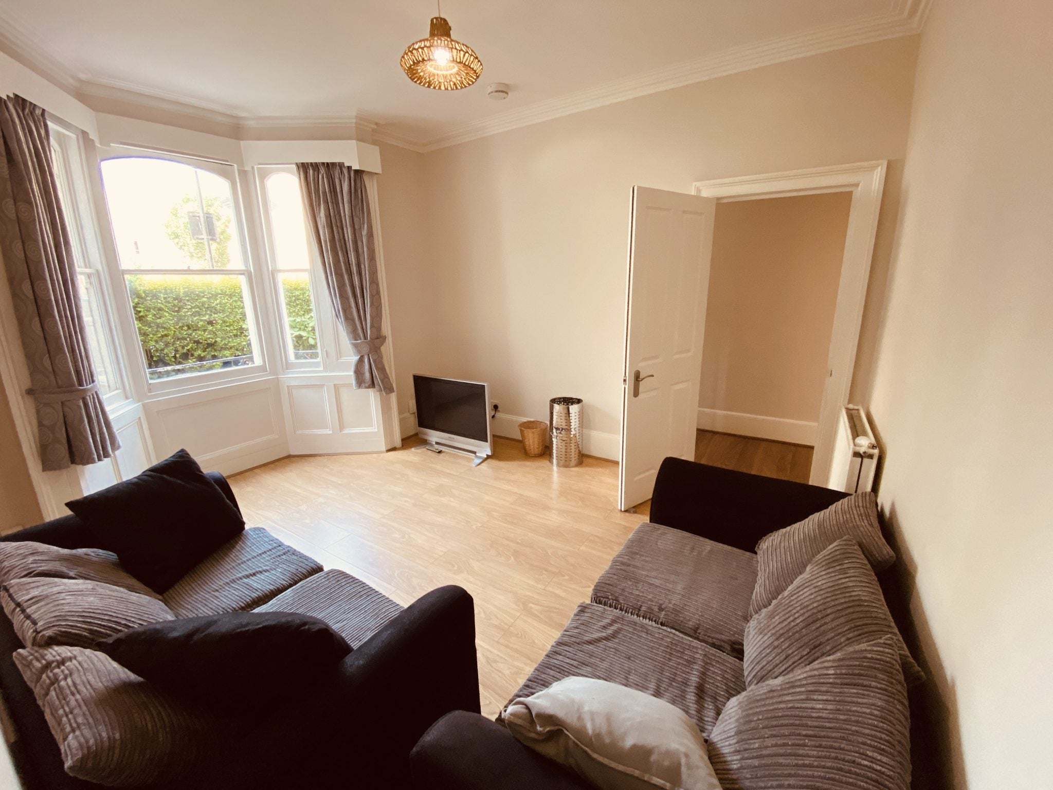 Flat Ryland Road in Greater London