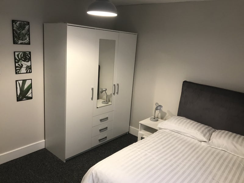 Room Avon Street in Coventry