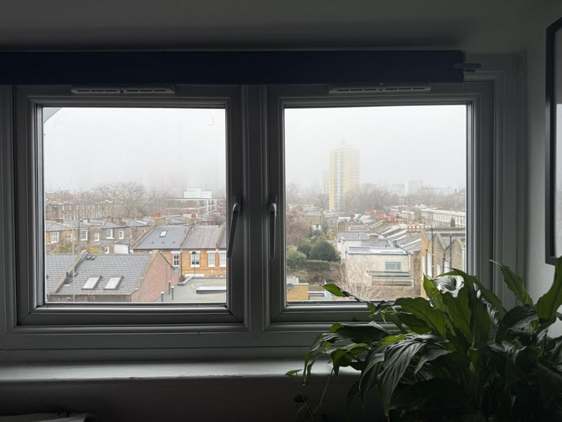 Room Clapham Road in Greater London