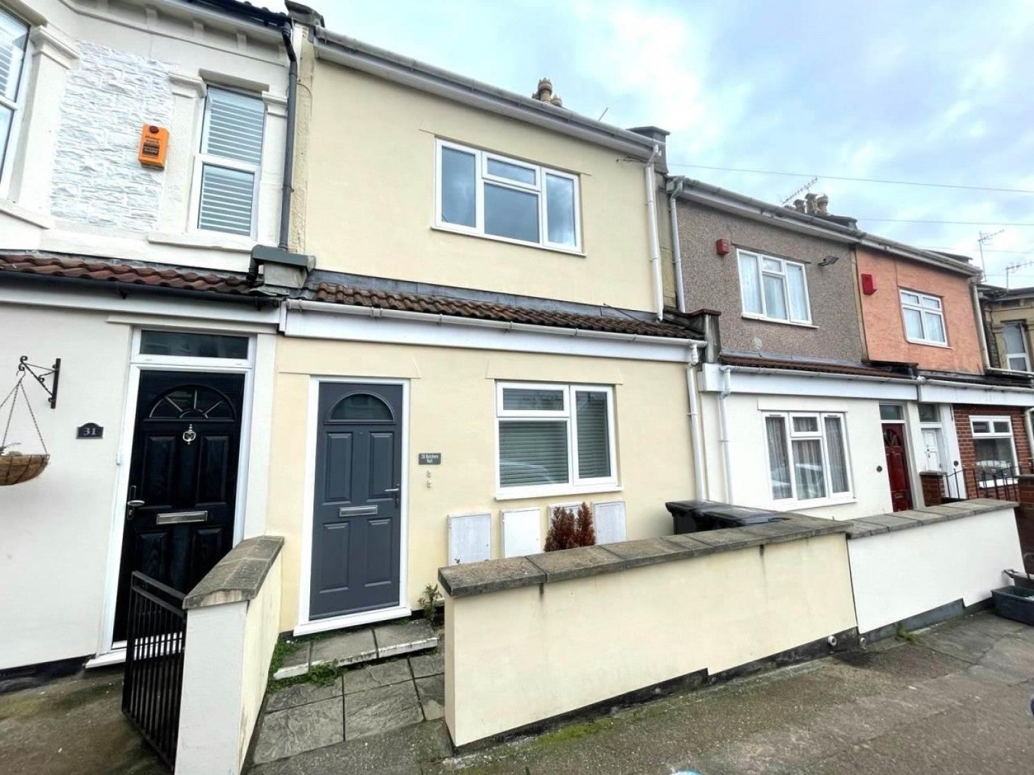Flat Raymend Road in Bristol