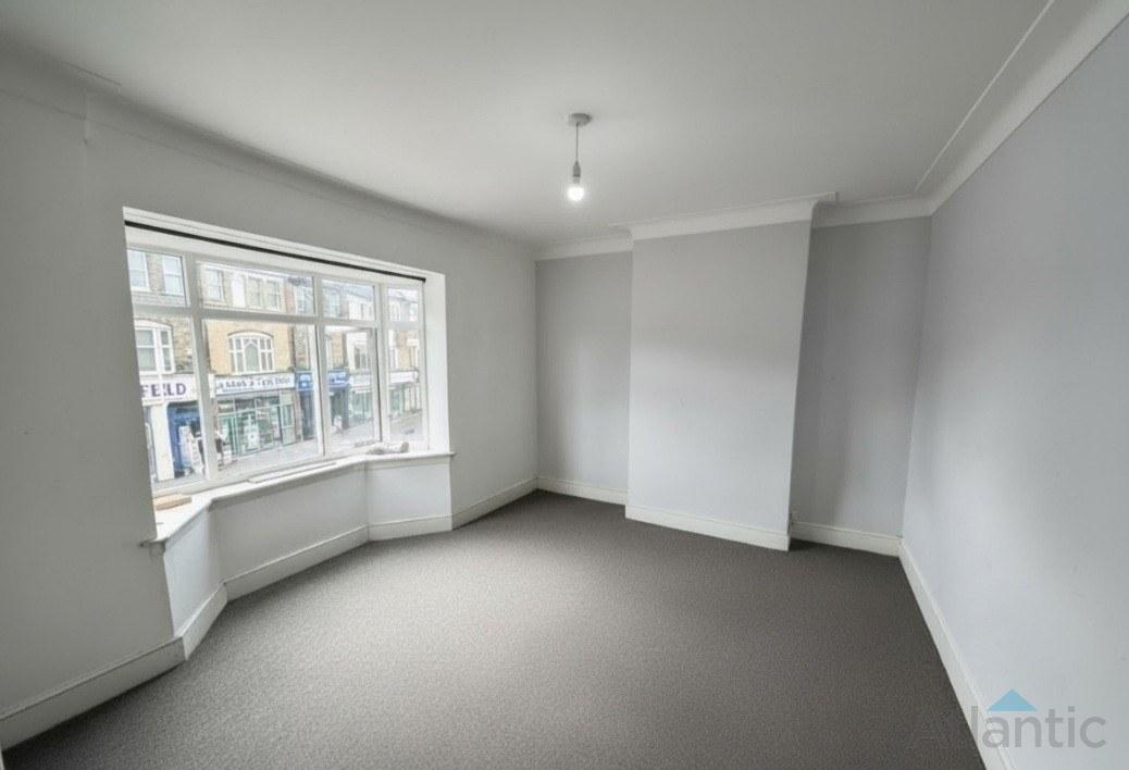 Flat Lea Bridge Road in Greater London