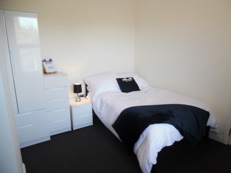 Room Adnitt Road in Northampton