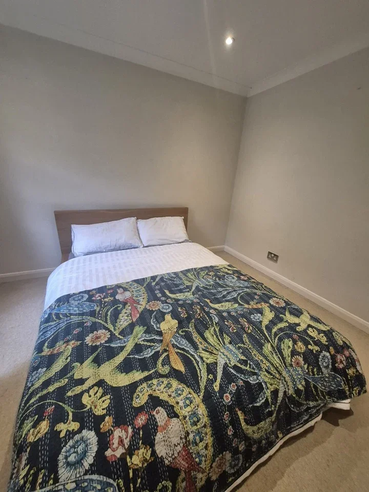 Room Churston Close in Greater London