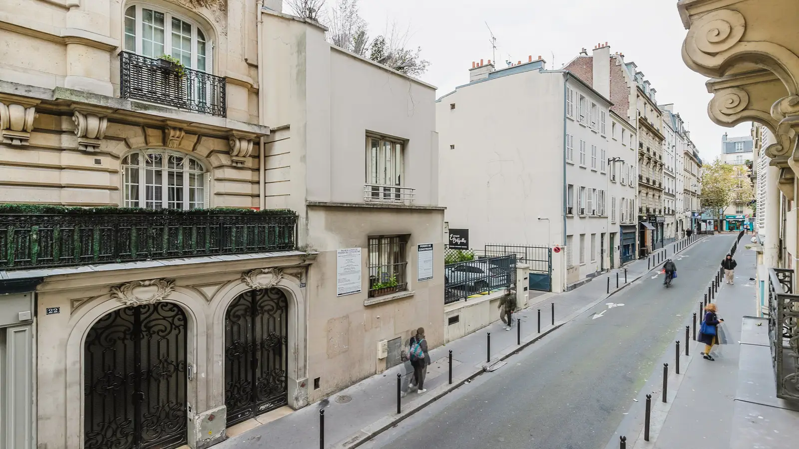 Appartement Rue la Condamine à Paris