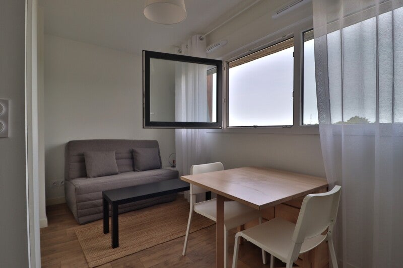 Room Rue Victor Hugo in Rosières-près-Troyes