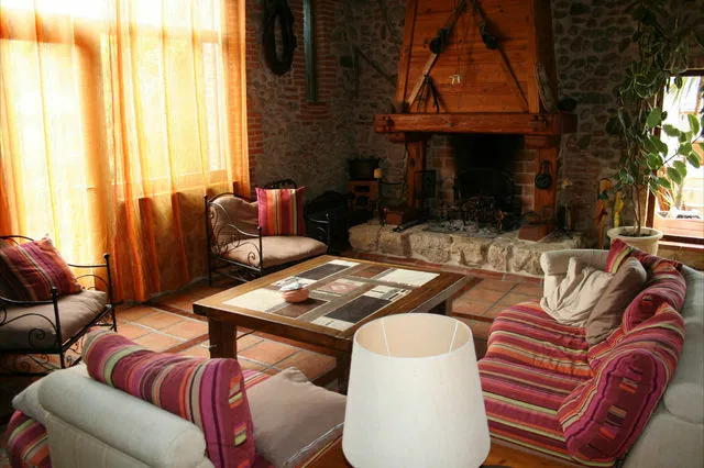Room Avenue Pierre Cambres in Perpignan